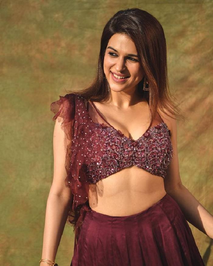 shraddha das_teluguvox  10